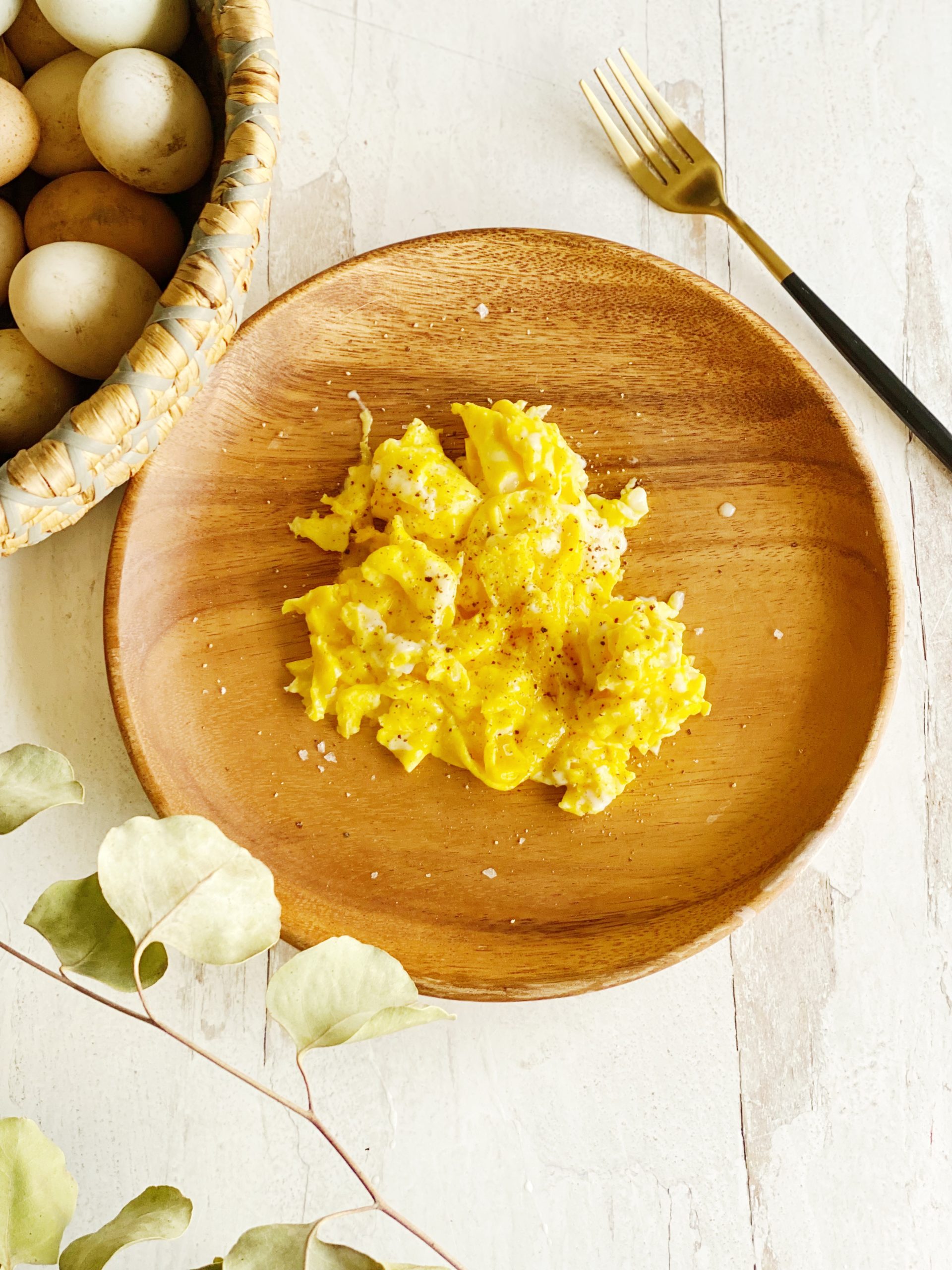 how to make scrambled eggs light and fluffy